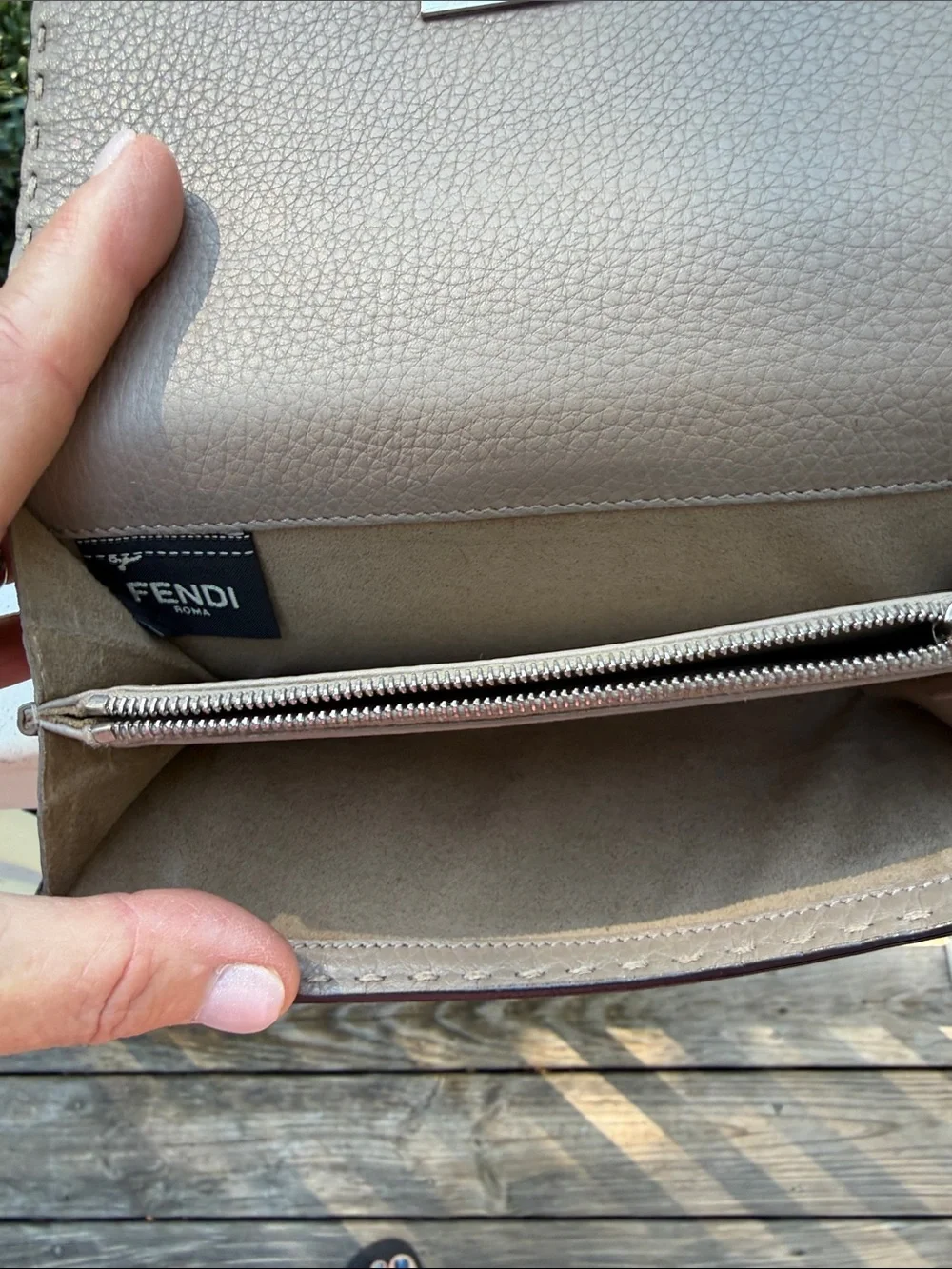 Fendi PEEKABOO CUOIO ROMA CORDA Taupe Leather Snap Wallet COA